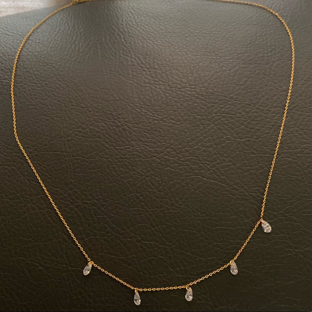 Beautiful dainty crystal tear drop necklace